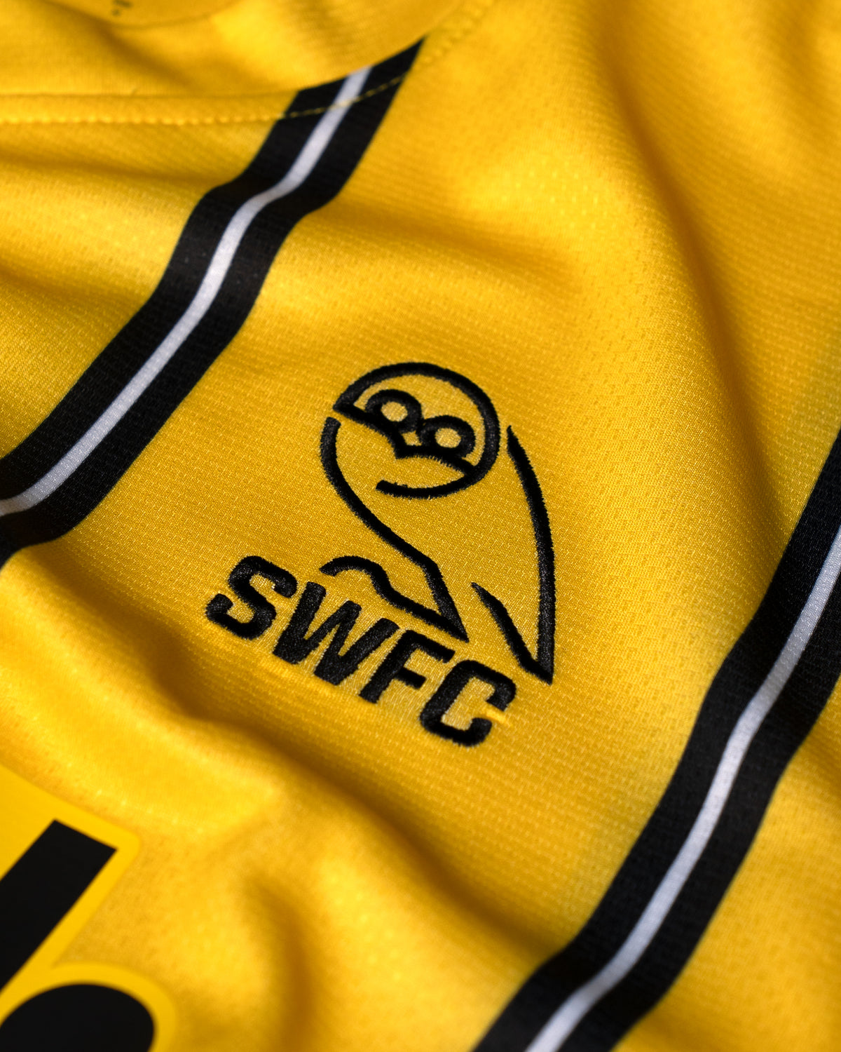 26/27 Mens Away Shirt Short Sleeved